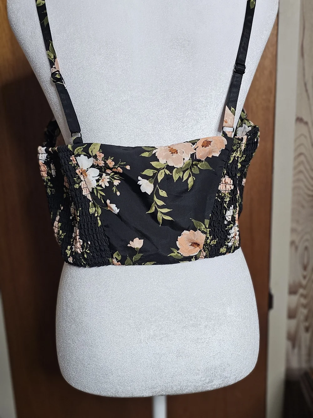 Old Navy Black Floral Square-Neck Crop Cami Occasion